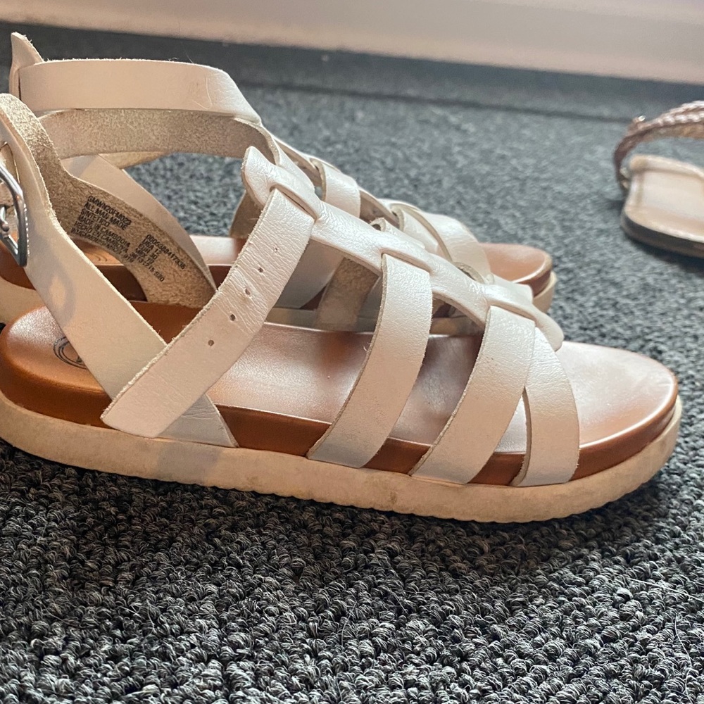 Kids sandals